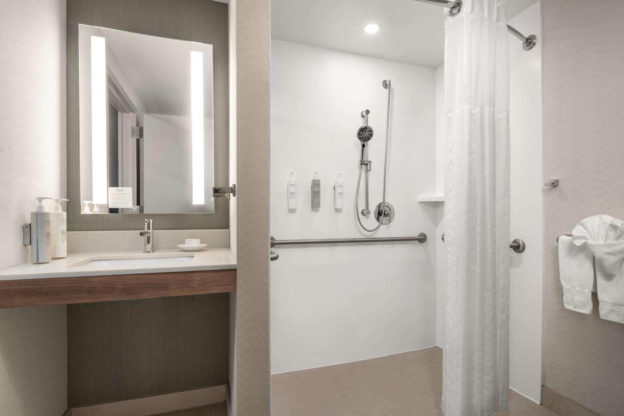 Hilton Garden Inn Rock Hill Bagian luar foto